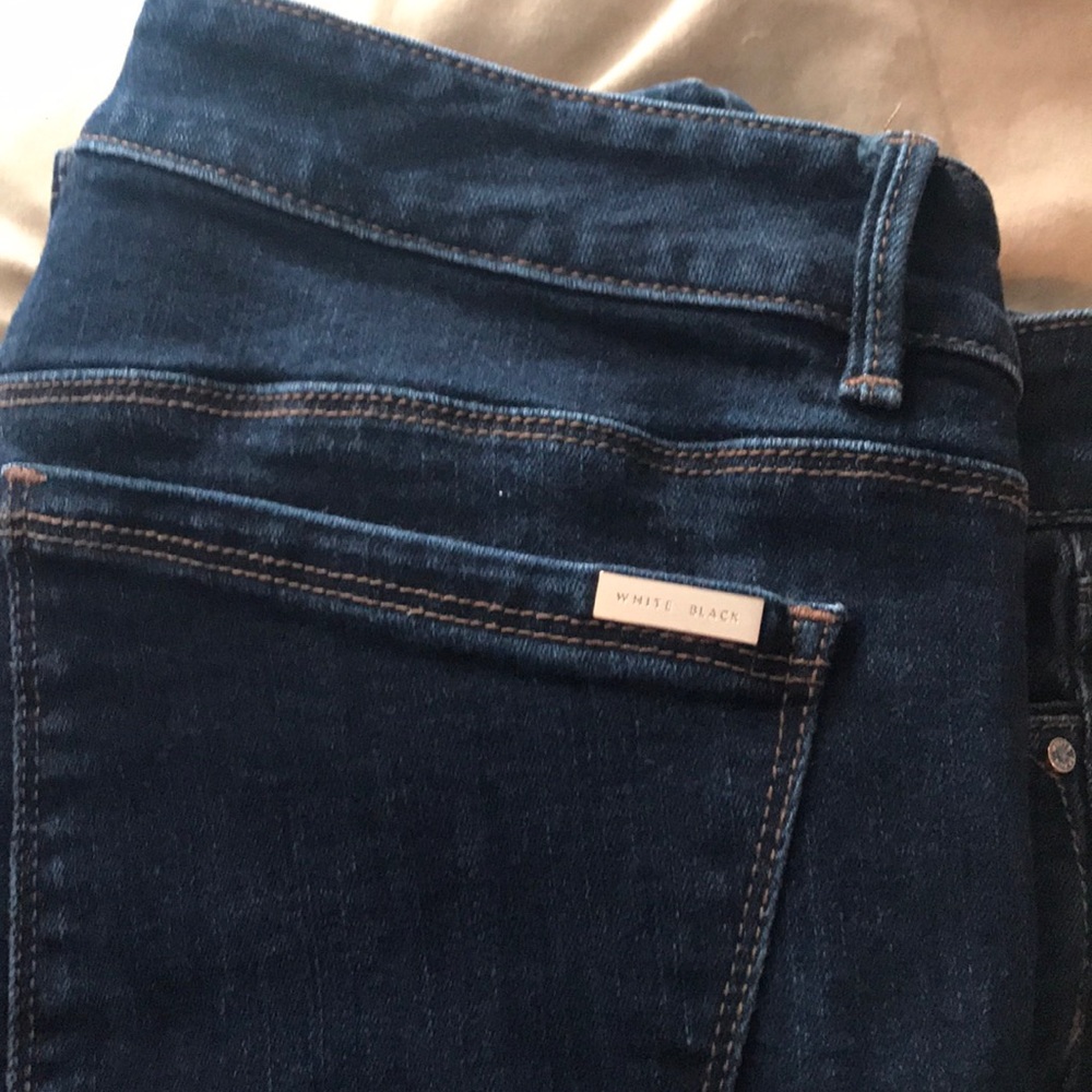 White House Black Market slim cut petite jeans